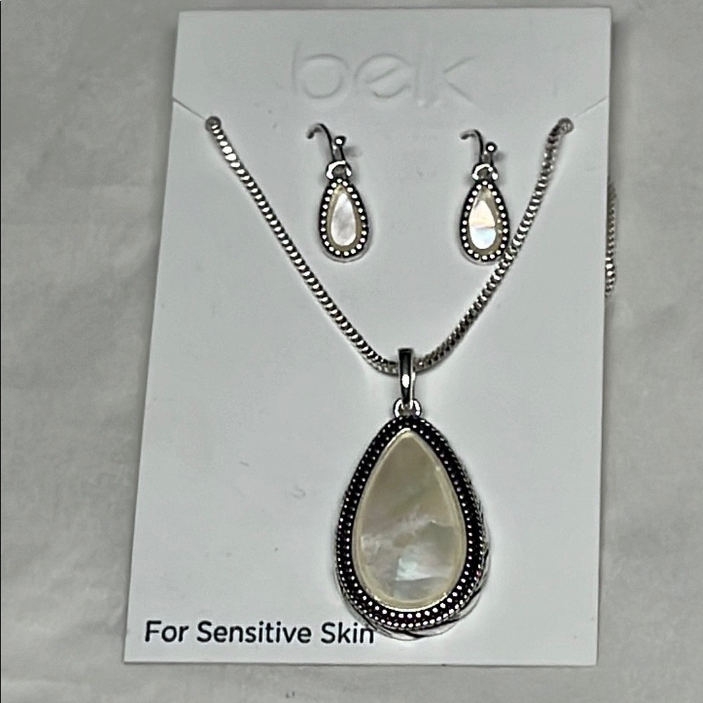 Mother of Pearl Necklace Earrings Set Silver Tone Elegant Wedding